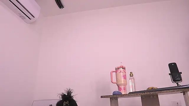 violeta_aroca live sex cam