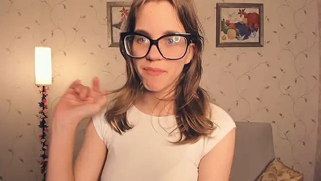 JoanBaggott's cam snapshot