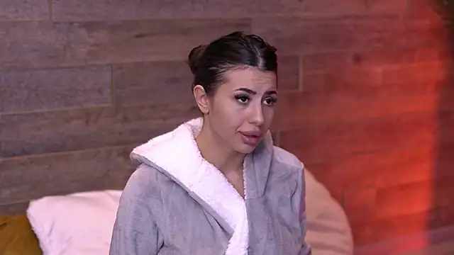 TanyaVonDe's cam snapshot