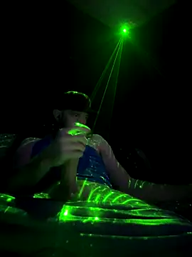 GenitalWars's cam snapshot