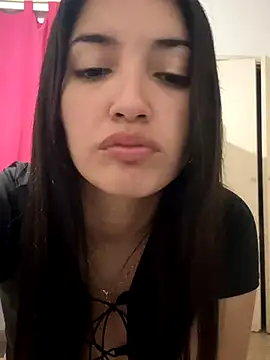 KarenG2025's cam snapshot