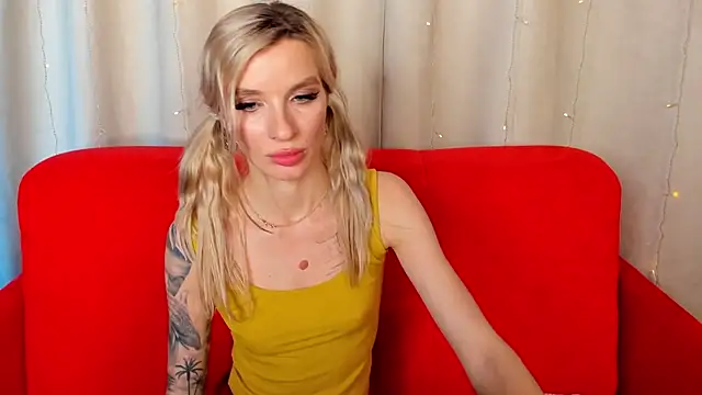 AlinaLovelyX's cam snapshot