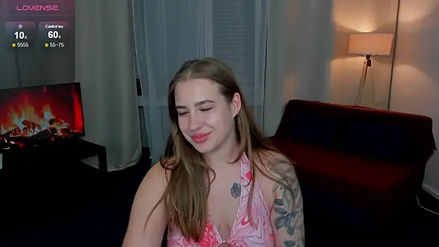 ElaraBloom's cam snapshot