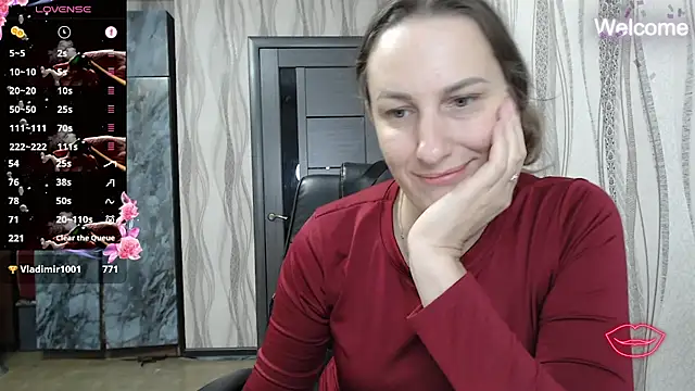 Yevgeshka-Milashka live sex cam