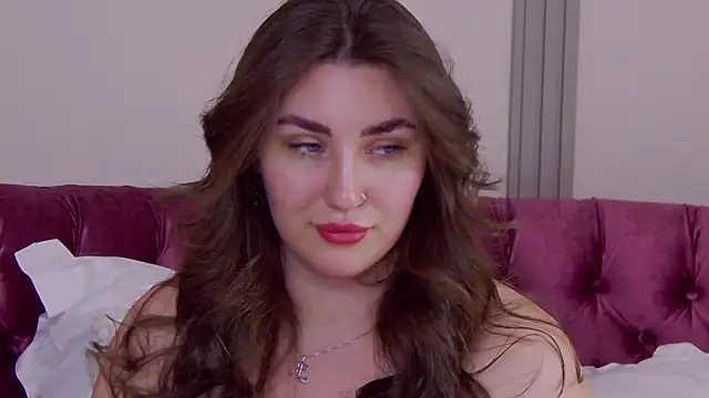 KiraBarlows live sex cam