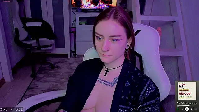 RetroMarie's cam snapshot