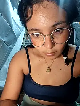 Lily-o's cam snapshot