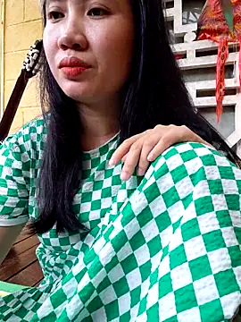 Lucky-2x's cam snapshot