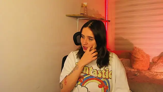 Emily_Lindey's cam snapshot