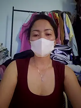 Baby-sexytits18's cam snapshot