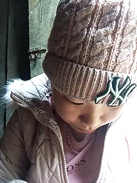 may-squirl's cam snapshot