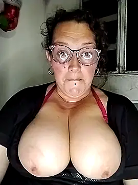 -saraqueen-'s cam snapshot