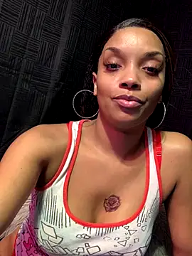 Rakiyahcharms's cam snapshot