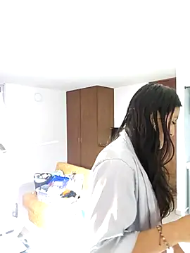 AliishaPss's cam snapshot