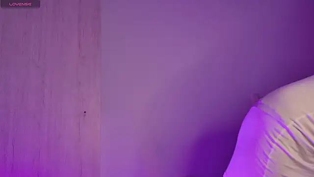 miamiller188's cam snapshot