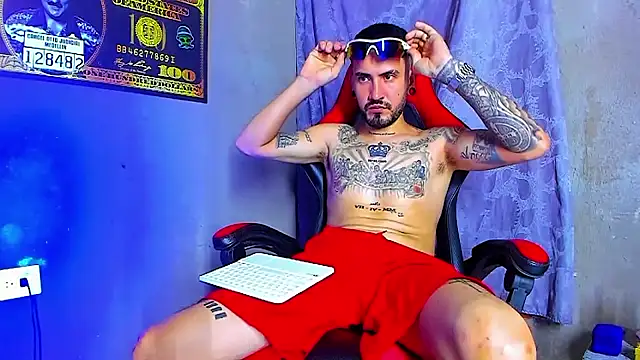 tattooedsmoker777's cam snapshot