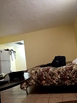 RoughIntentions4U's cam snapshot