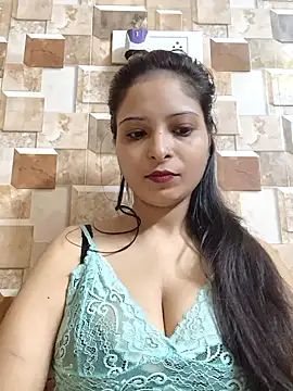 QUEEN-ADITI live sex cam