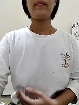 love_sexy090's cam snapshot