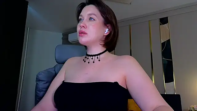 katy__moonj's cam snapshot