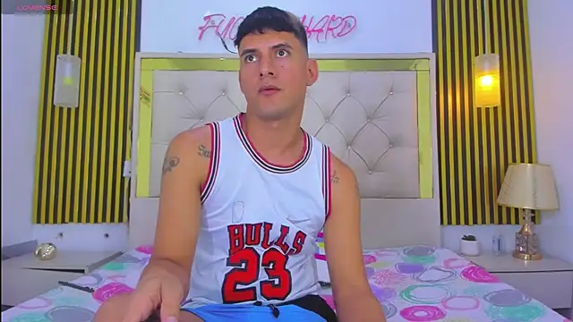 KEVIN_MCKINLEY's cam snapshot