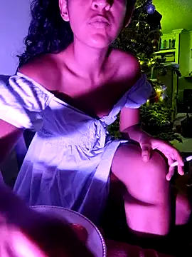 Amber-Sweett's cam snapshot