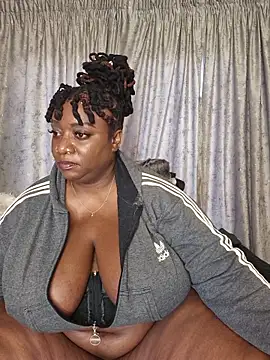 ThickianaRider live sex cam