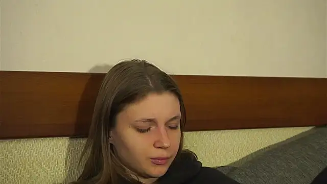 RoslynArcuo's cam snapshot