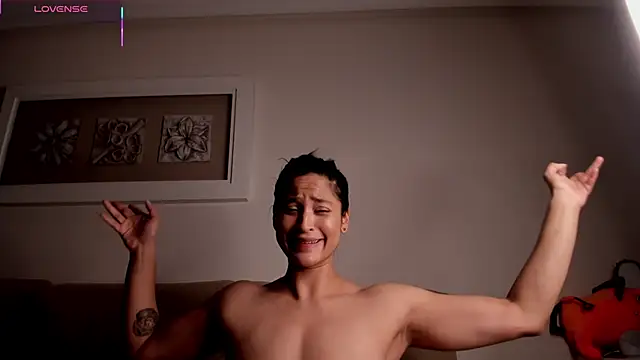 bella_apont's cam snapshot