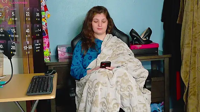 TreeJeanne's cam snapshot