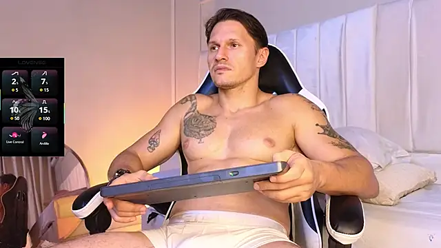 Justin_valverde's cam snapshot