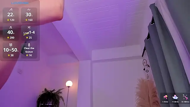 AnntoniaWood live sex cam