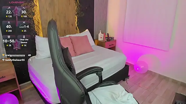 Clara_Luu's cam snapshot