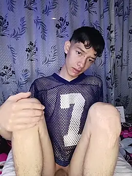 heyy_noah11's cam snapshot