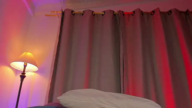 hot_booty_'s cam snapshot