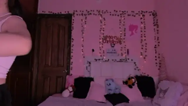 gabyye_capprins's cam snapshot