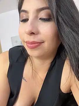 Ashley-Whitee's cam snapshot