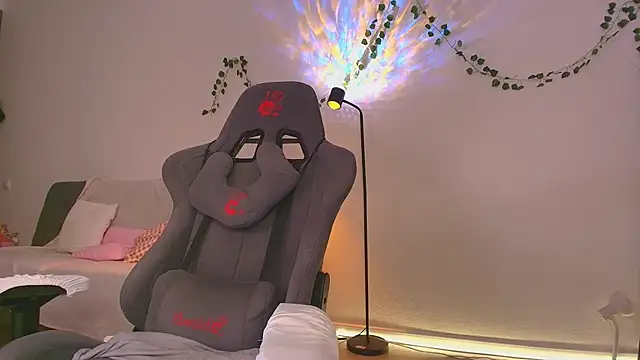 Eva_Davi's cam snapshot