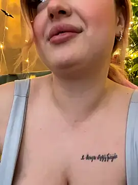 KellyMoors's cam snapshot