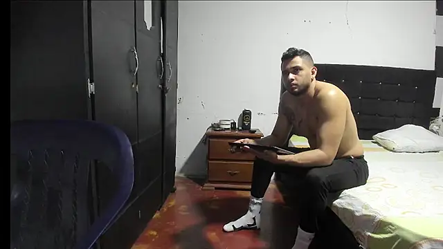 Ryan_xc1's cam snapshot