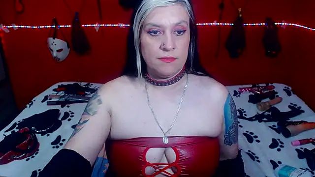 MATURE_Randy's cam snapshot