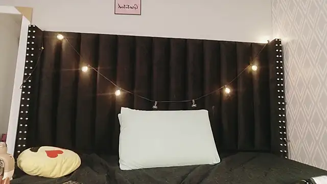 littleebluee's cam snapshot