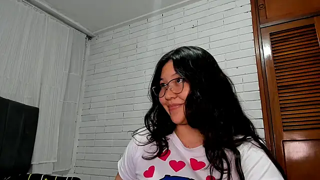 Naia_Stant's cam snapshot