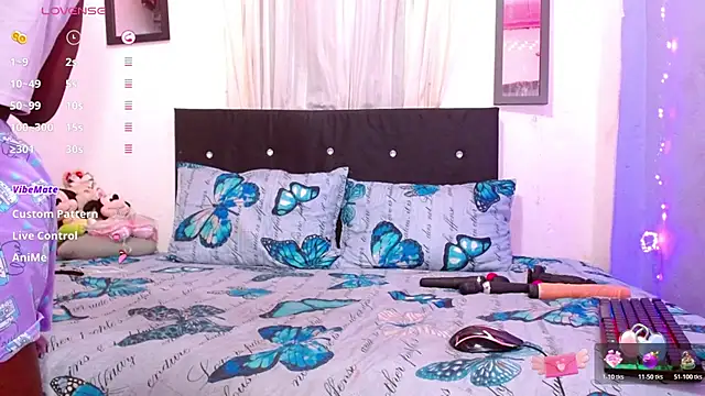 antonella_wolfe live sex cam