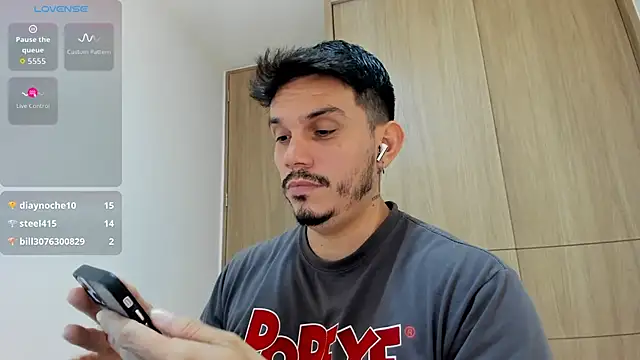 alejandro_stark live sex cam