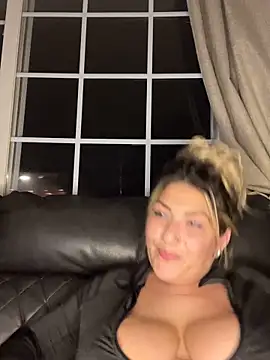 LittleMissEeve live sex cam