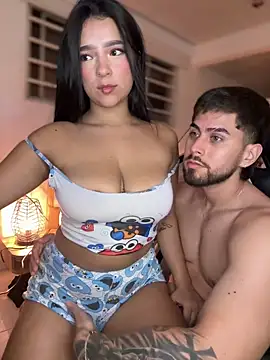 Tomas_Olivia live sex cam