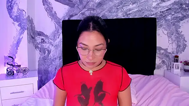 lilithDraven_'s cam snapshot