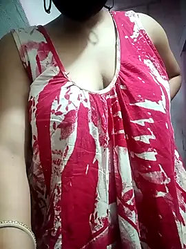 Priyajaanbaby's cam snapshot