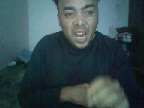 GuilleHotsexy's cam snapshot